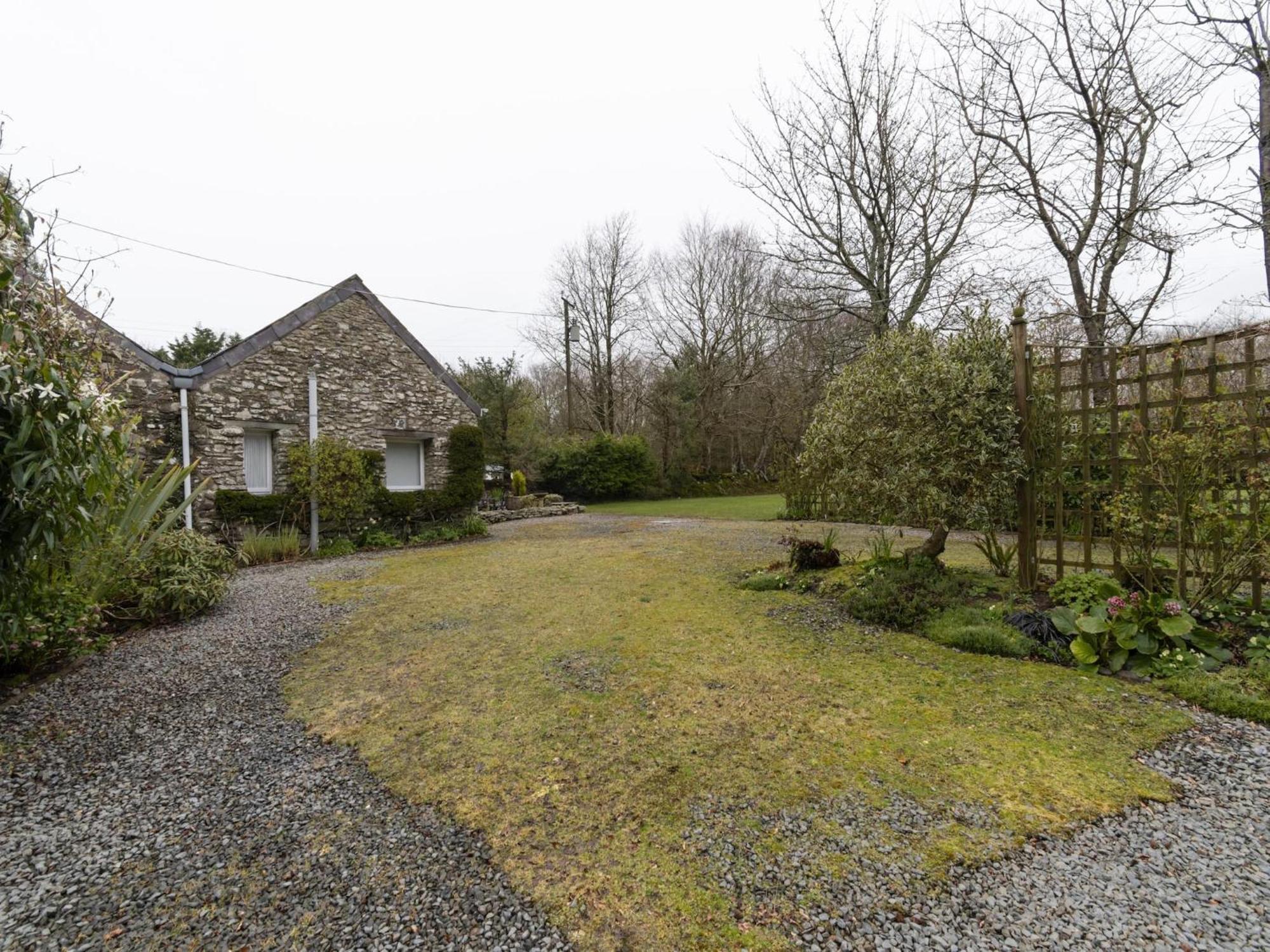 Secluded Holiday Home In Ceredigion With Garden Pennant  Bagian luar foto