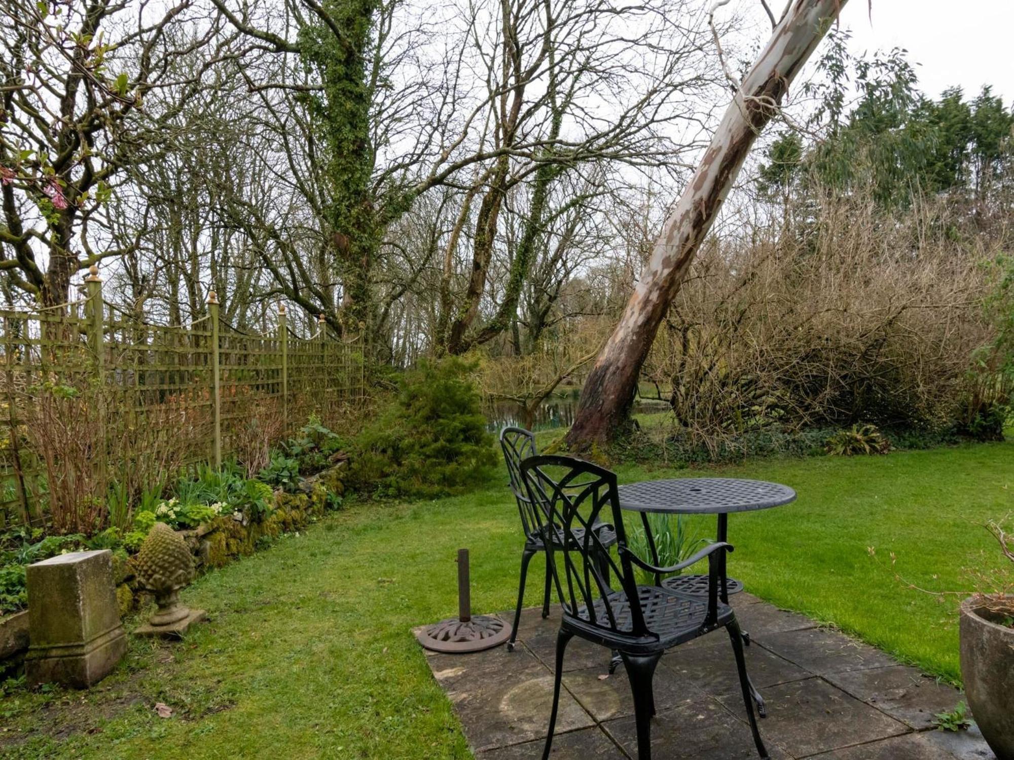 Secluded Holiday Home In Ceredigion With Garden Pennant  Bagian luar foto