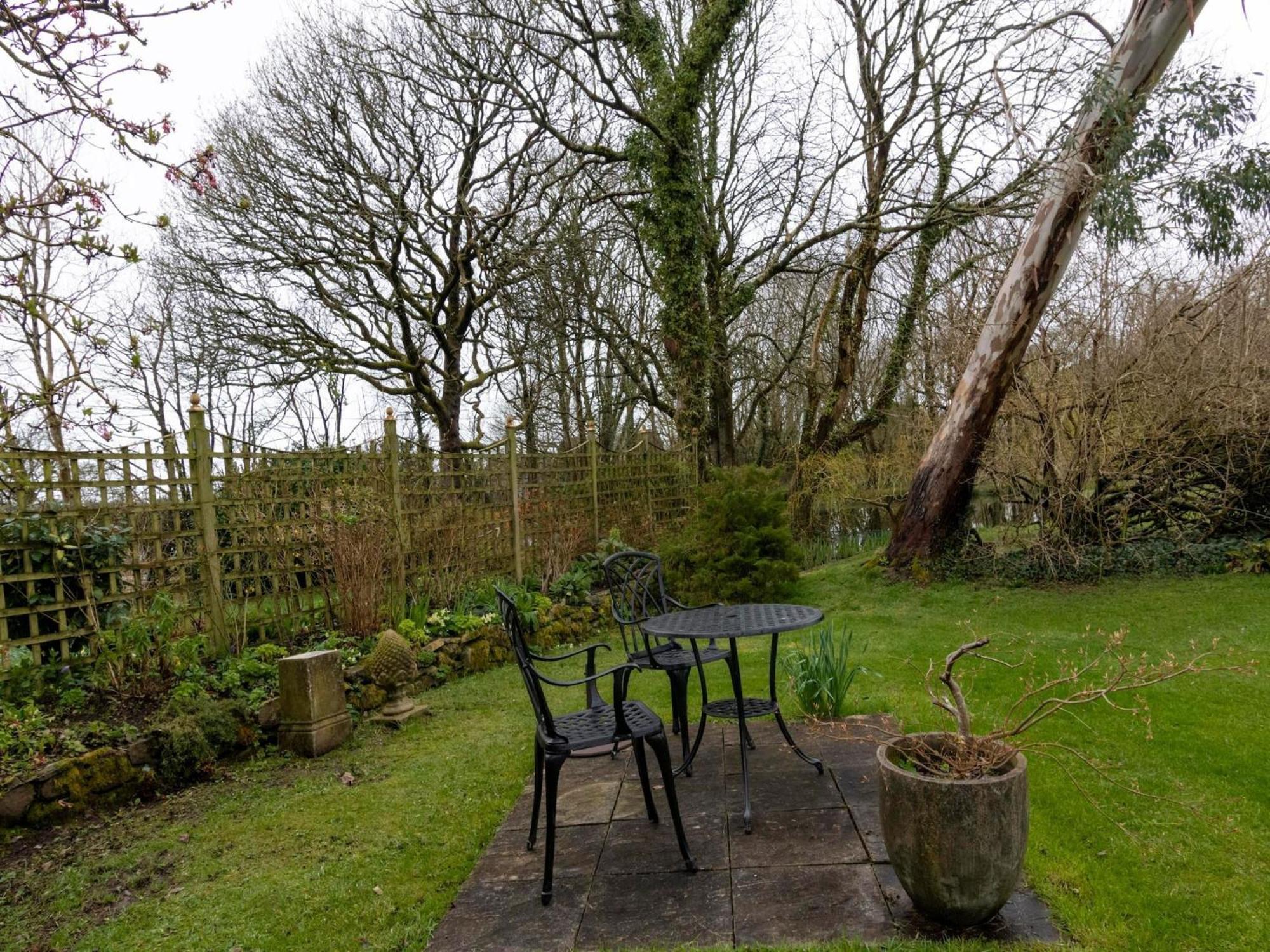 Secluded Holiday Home In Ceredigion With Garden Pennant  Bagian luar foto